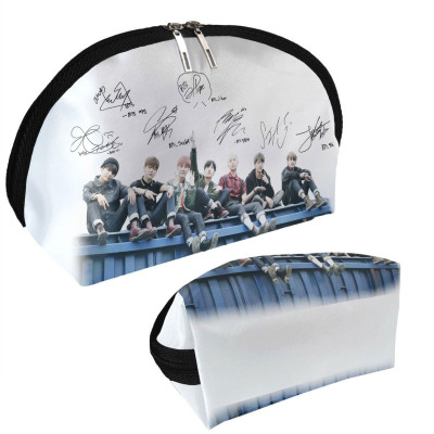 BTS | kozmetička torbica BTS "Photo & signatures", bijela