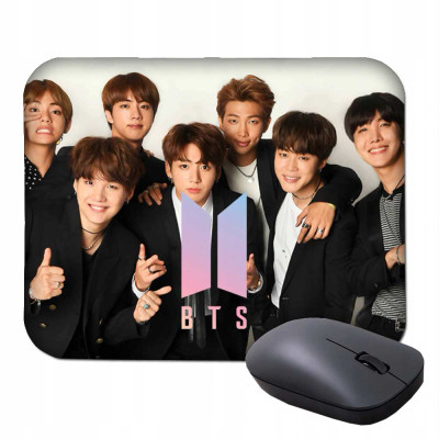 BTS | Podloga za miš s logotipom BTS, fotografija u boji, S